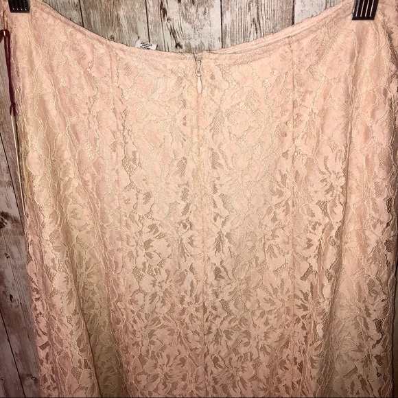 Lewit blush pink laced midi lace skirt - Picture 10 of 11